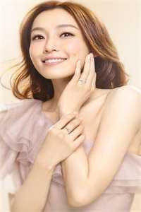 李玉华长发女